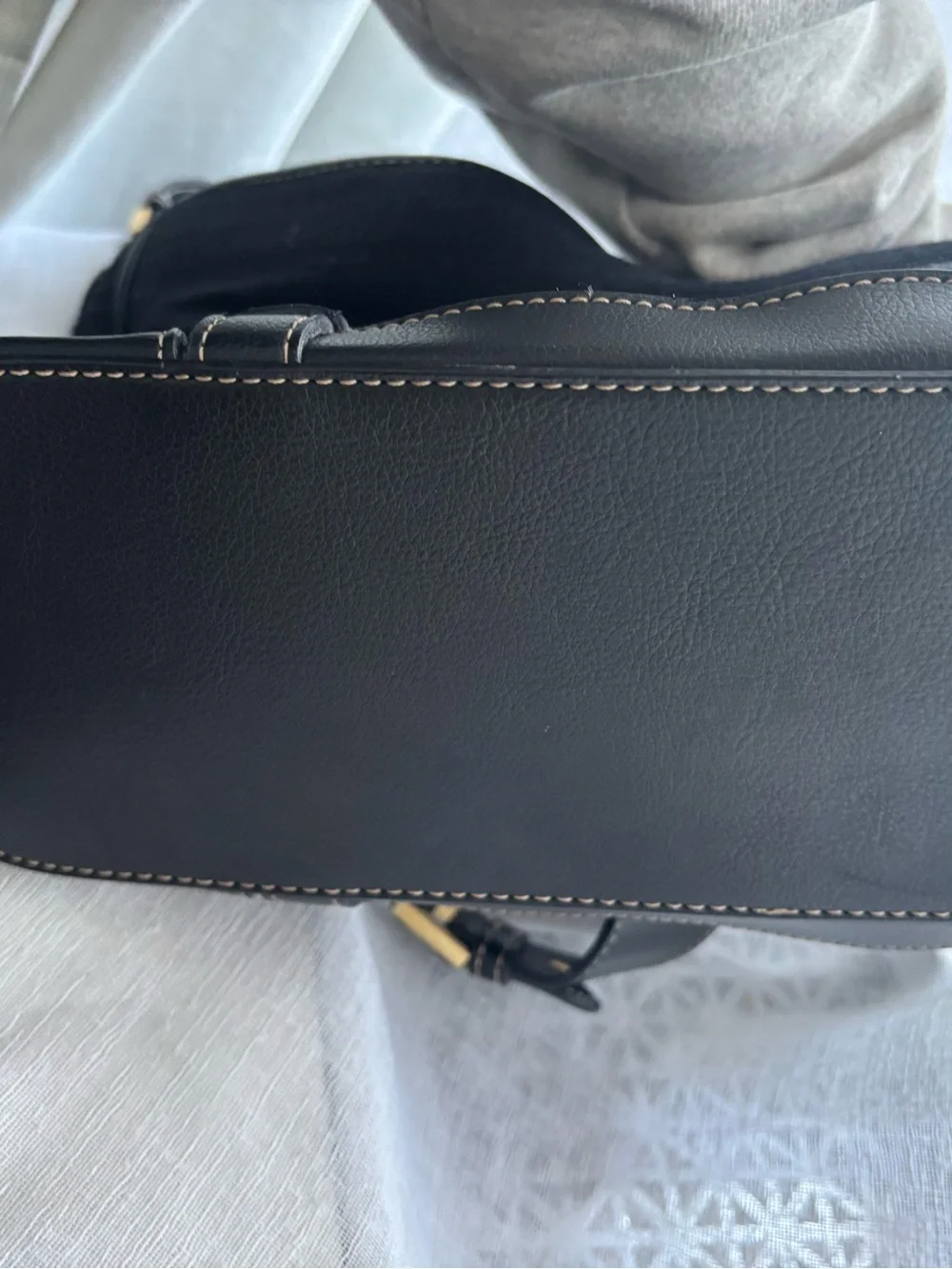 Vintage Etienne Aigner Black Woven Shoulder Bag with Gold hardware EUC